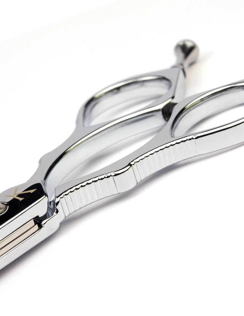 Forbici Kayashi Perfection 6” – Precisione e comfort per il tuo taglio di capelli